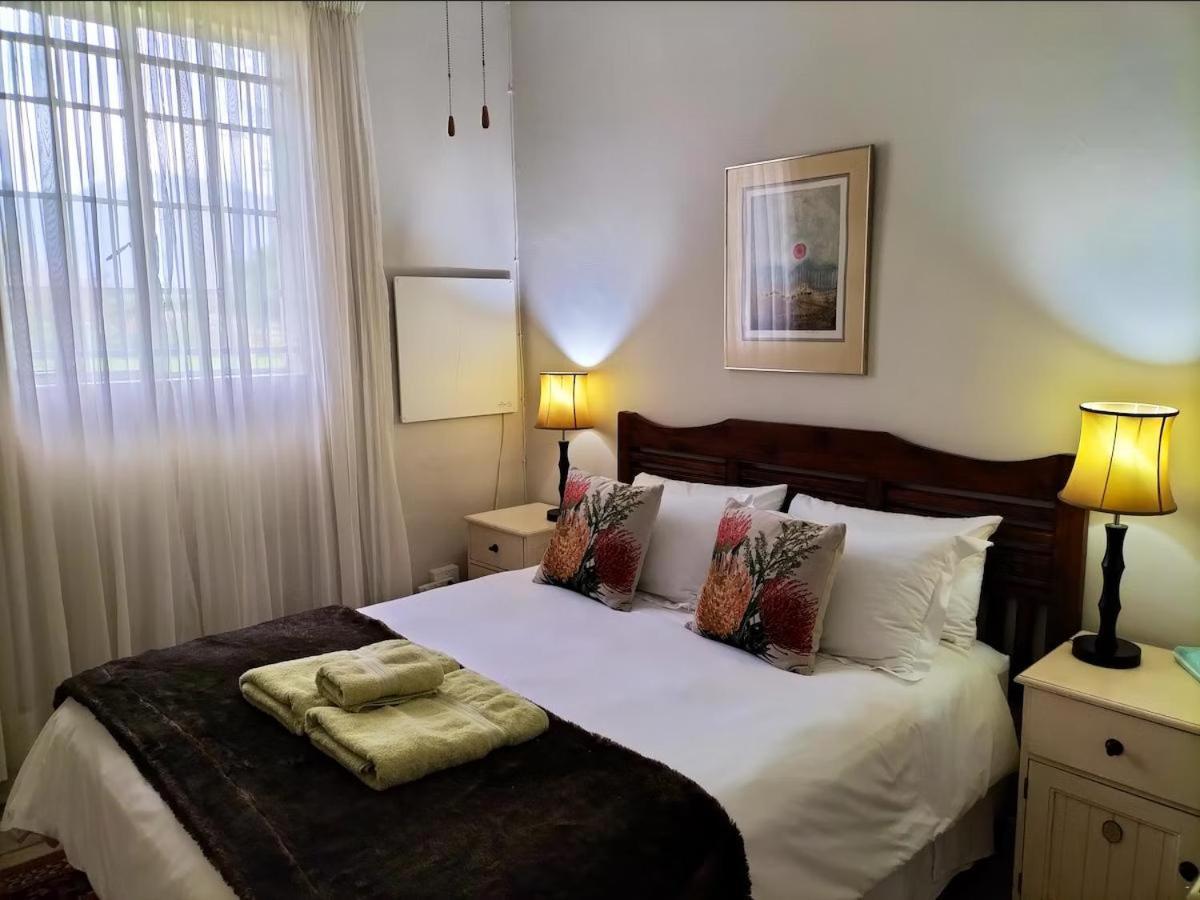 Olive&Vine Farm Cottage Franschhoek Rum bild