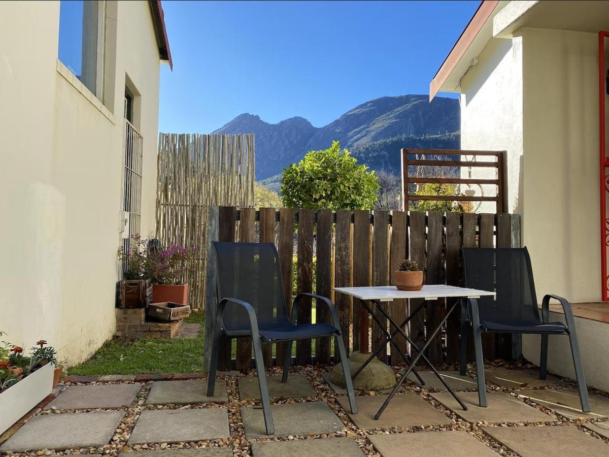 Olive&Vine Farm Cottage Franschhoek Rum bild
