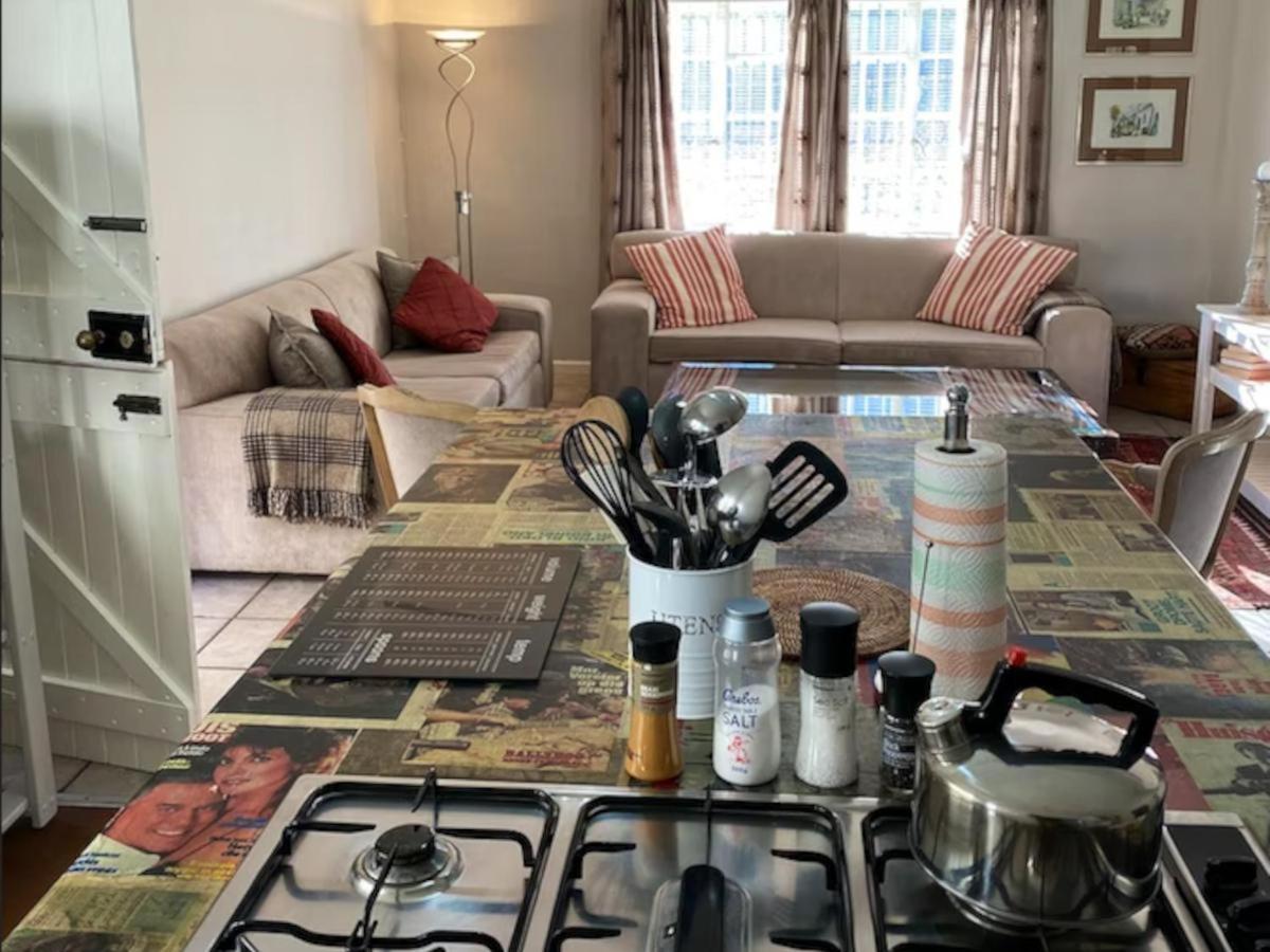 Olive&Vine Farm Cottage Franschhoek Rum bild